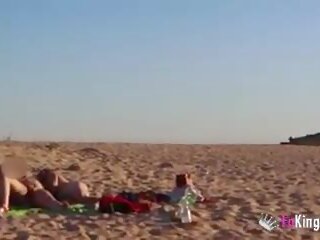 Ekshibicionistas pora looks už buliai į as paplūdimys: seksas filmas 45 | xhamster