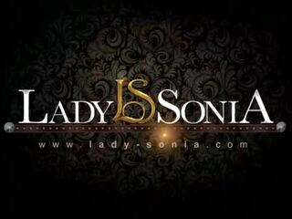 Come edge yourself for your fascinating aunt lassie Sonia xxx video shows