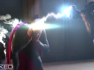 Batman & Superman Double Team Wonder Woman dirty clip movs